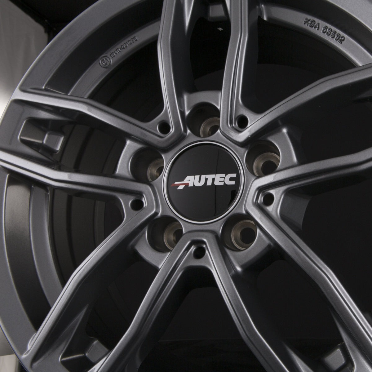 Autec Typ MC - Mercador titansilber Alufelge 7.5x17 Zoll ET36 LK 5x112 ML66.5 – Bild 6