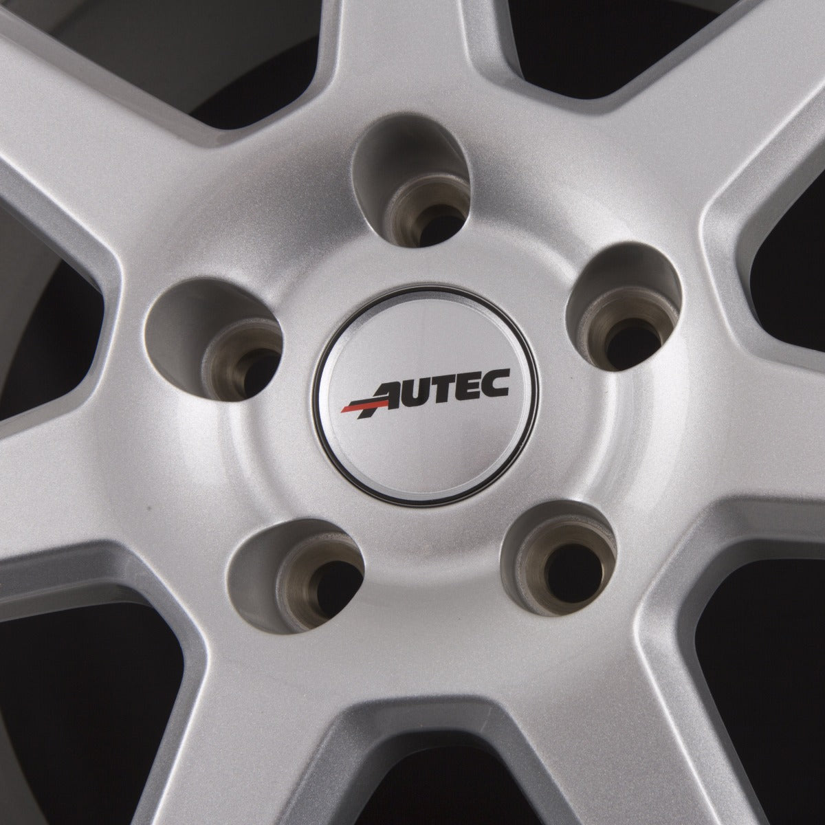 Autec Typ TE - Tallin ECE brillantsilber lackiert Alufelge 7x17 Zoll ET42 LK 5x108 ML65.1 – Bild 7