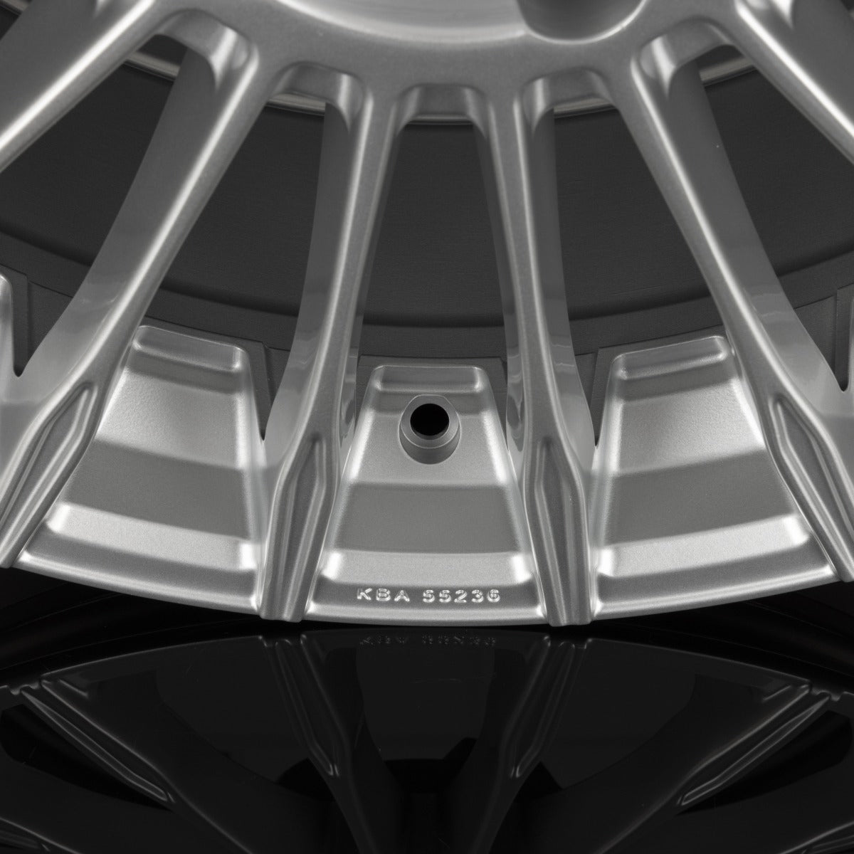 TEC Speedwheels GT5 hyper-silber Alufelge 8.5x20 Zoll ET25 LK 5x112 ML66.6 – Bild 6