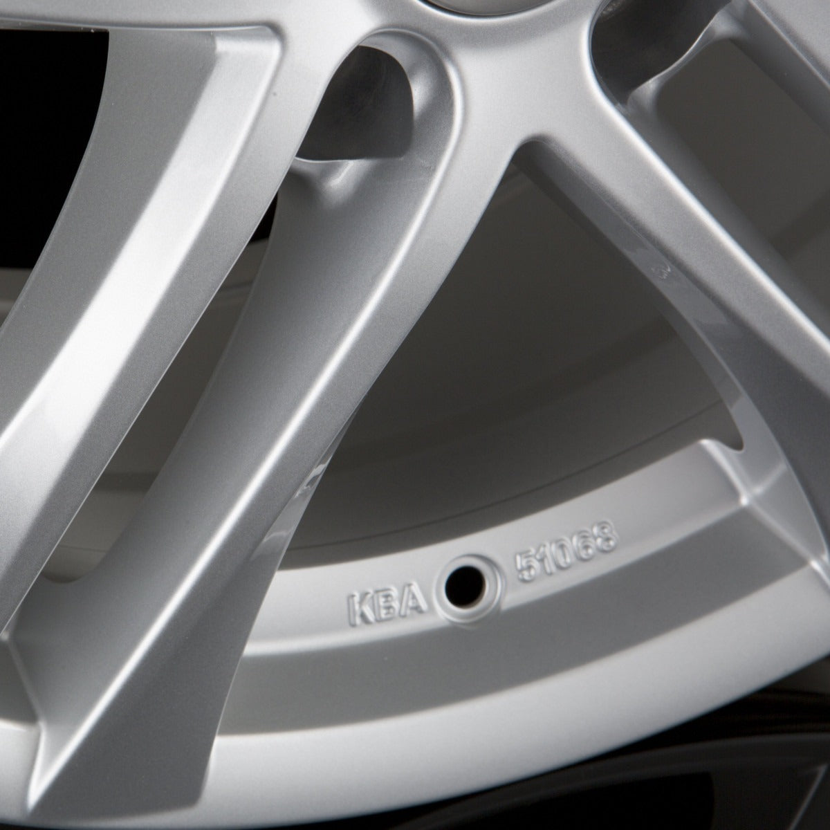 TEC Speedwheels AS4 brillant-silber Alufelge 8x18 Zoll ET40 LK 5x112 ML57.1 – Bild 5