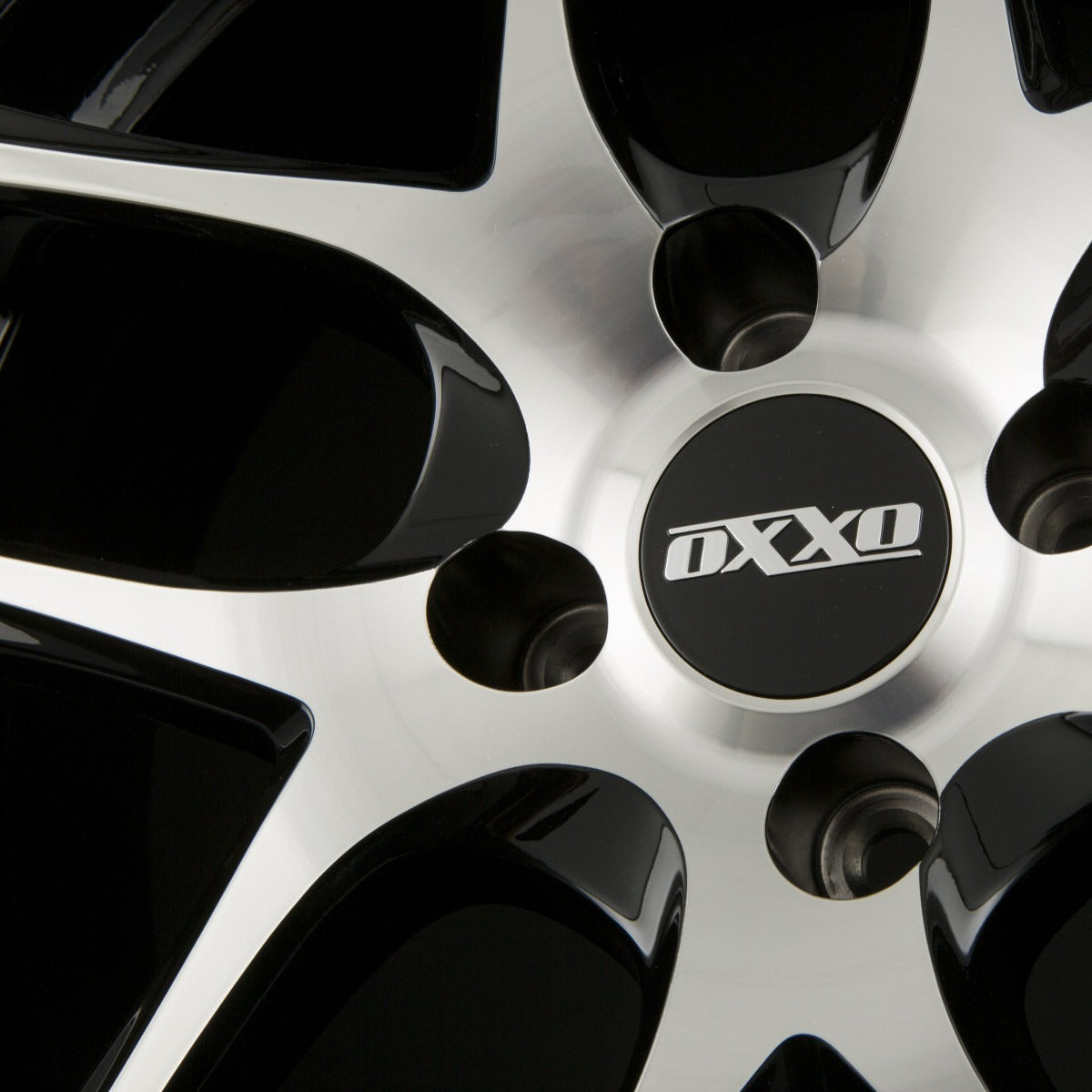Oxxo Vapor (RG12) POLISHED - Black Polished Alufelge 7.5x18 Zoll ET38 LK 5x100 ML63.4 – Bild 5