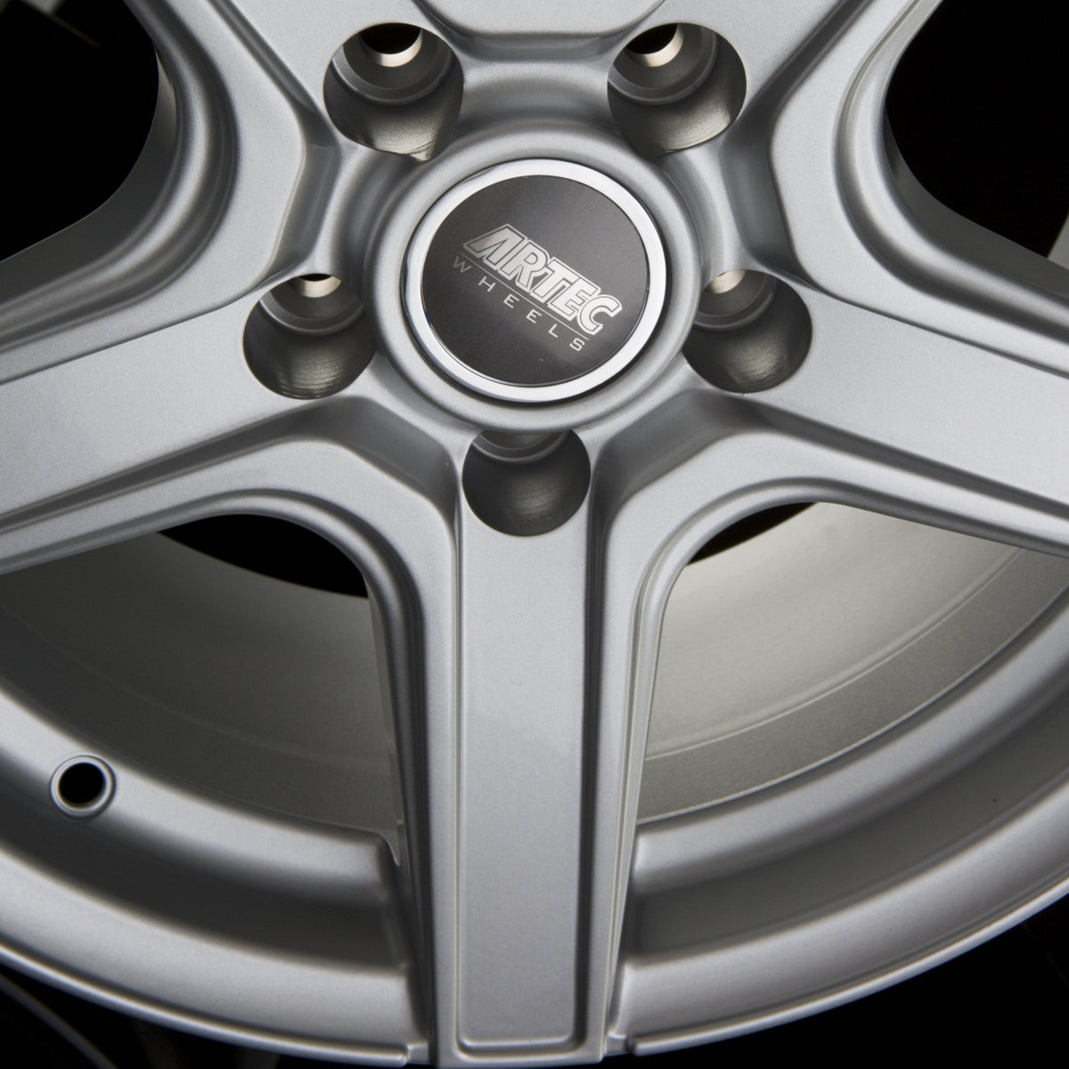 RH Alurad AR4 Sport Silber Alufelge 7.5x17 Zoll ET35 LK 5x105 ML64.1 – Bild 4