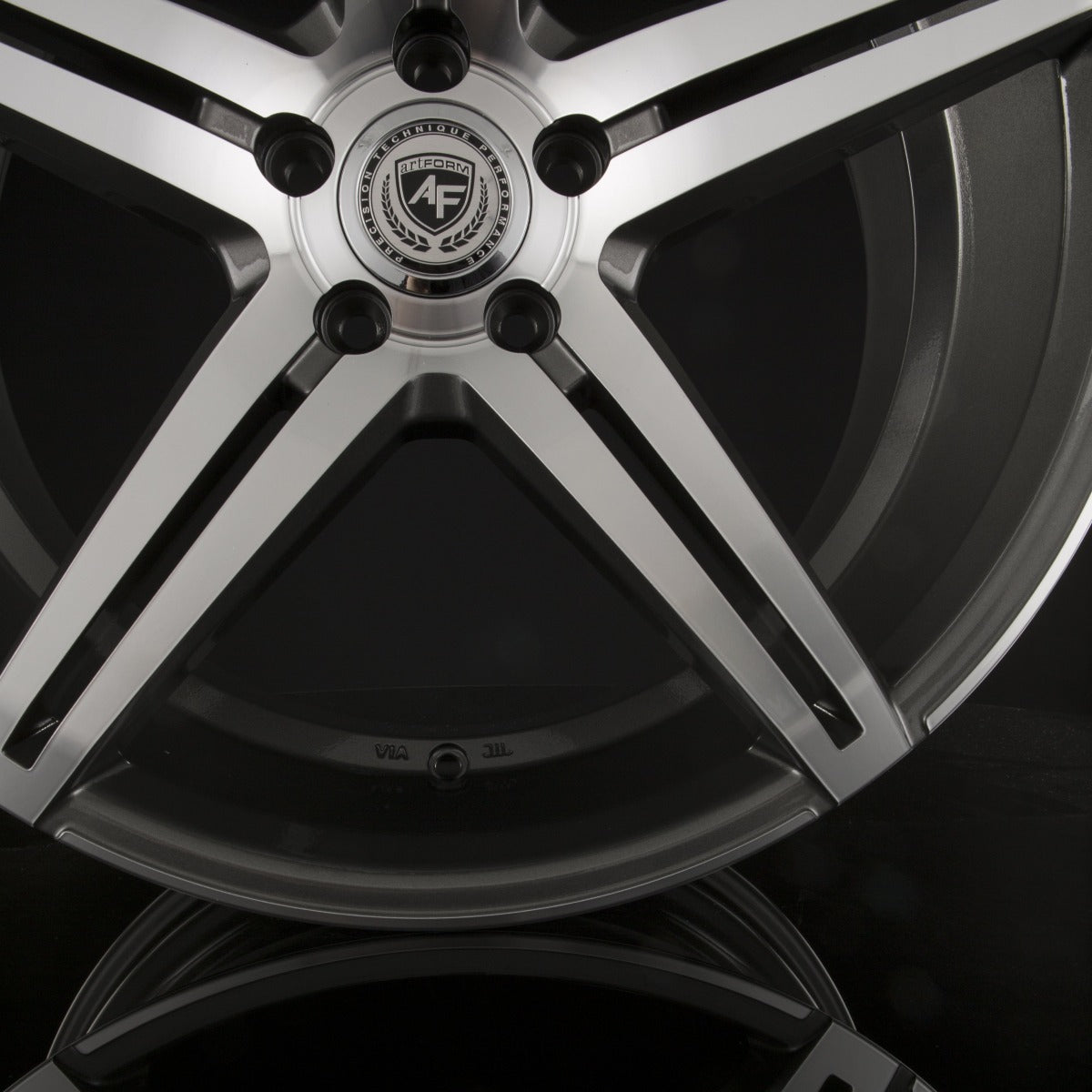ArtForm AF-301 Gunmetal Polished Alufelge 9.5x20 Zoll ET30 LK 5x112 ML66.6 – Bild 4