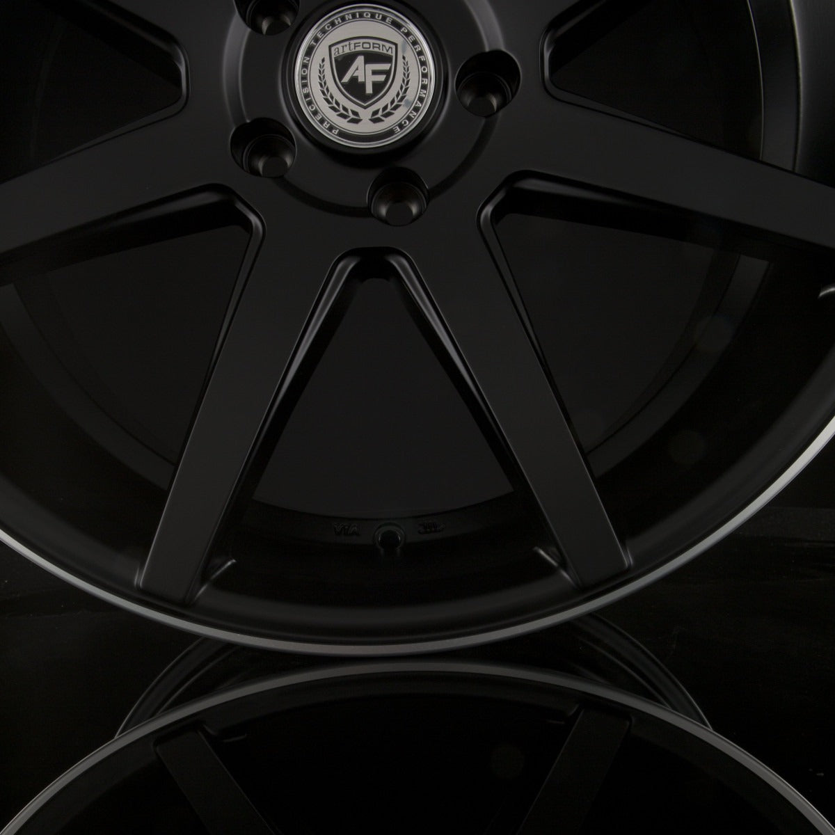 ArtForm AF-302 Flat Black Rim Polished Alufelge 10.5x20 Zoll ET35 LK 5x120 ML72.6 – Bild 4