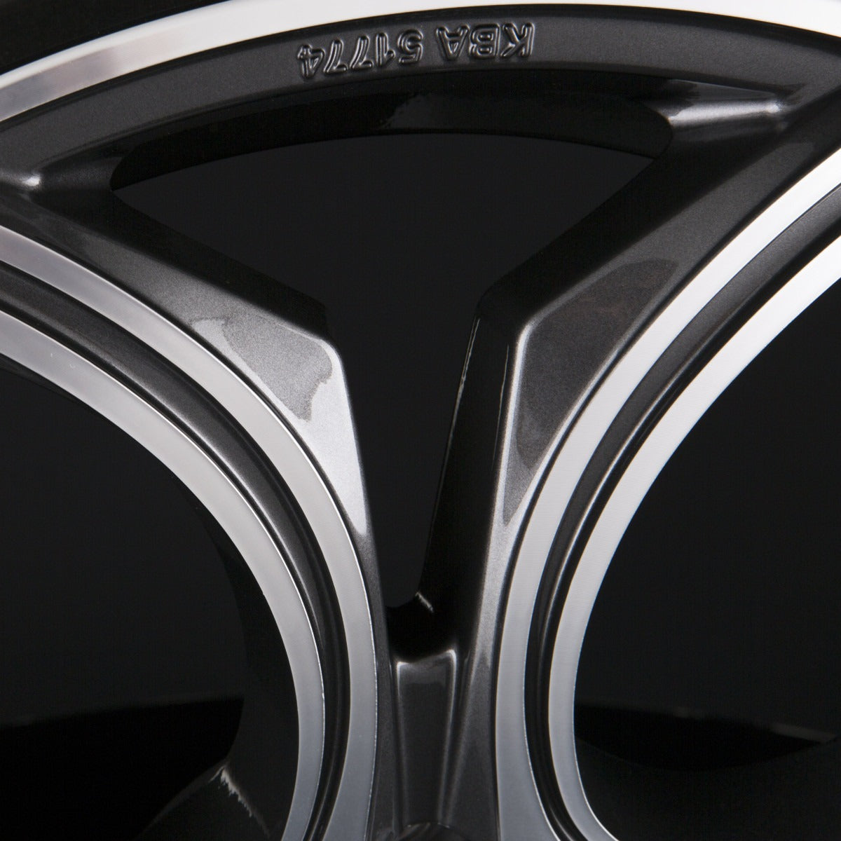 Motec Curve (MCT12) Gunmetal Polished Alufelge 8x19 Zoll ET48 LK 5x112 ML66.6 – Bild 3