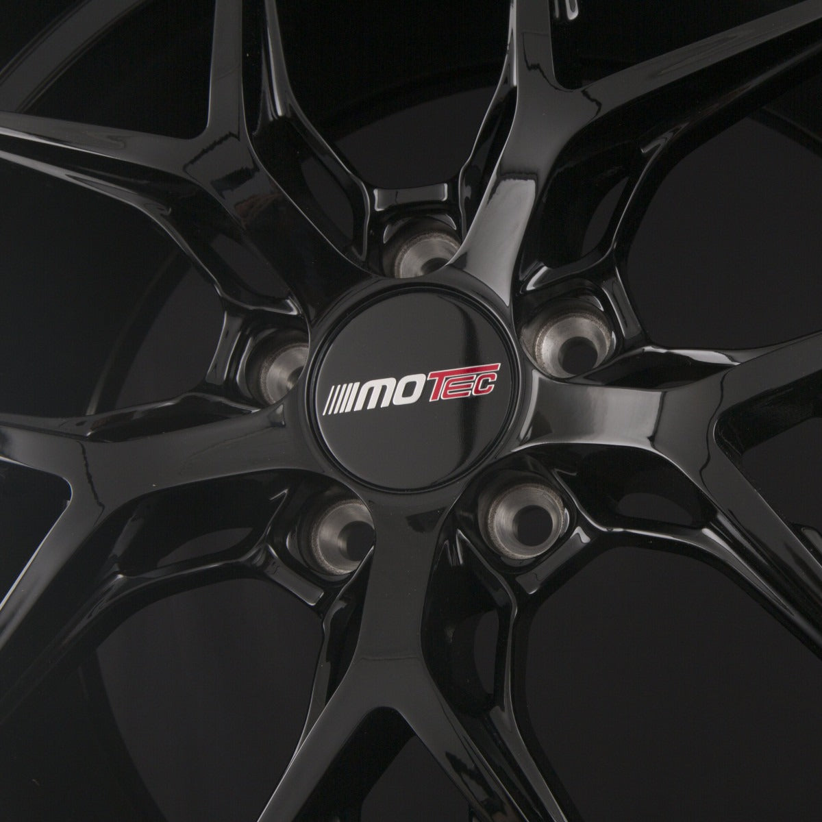 Motec Ultimate (MCR4) Black Painted - Schwarz Glänzend Alufelge 8x19 Zoll ET30 LK 5x112 ML66.6 – Bild 3