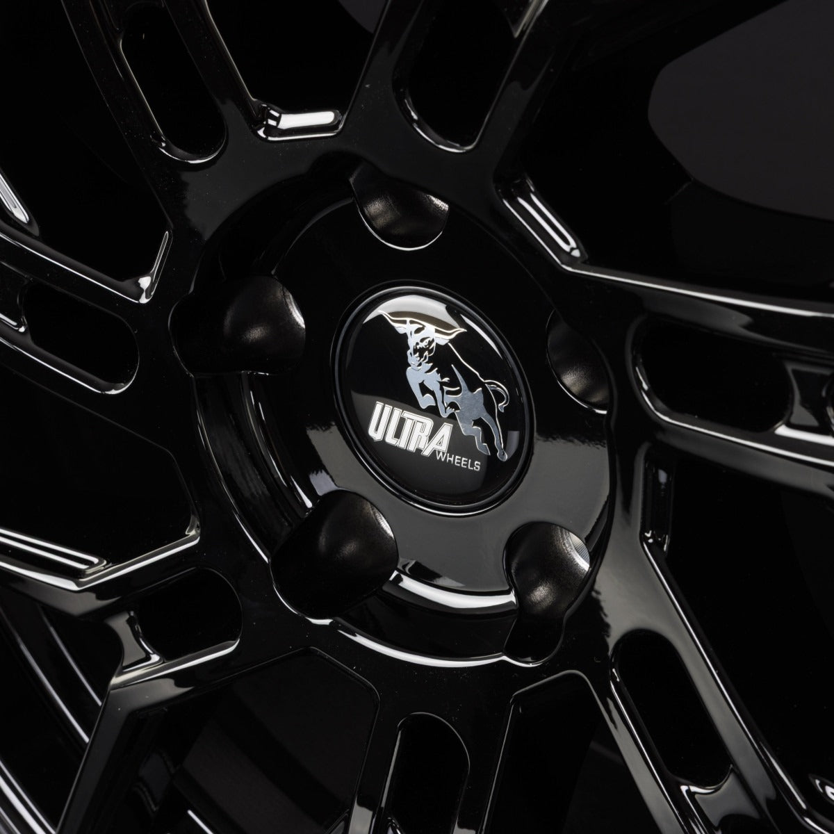 Ultra Wheels UA20 Cobra Black Painted Alufelge 8.5x19 Zoll ET35 LK 5x112 ML66.6 – Bild 3