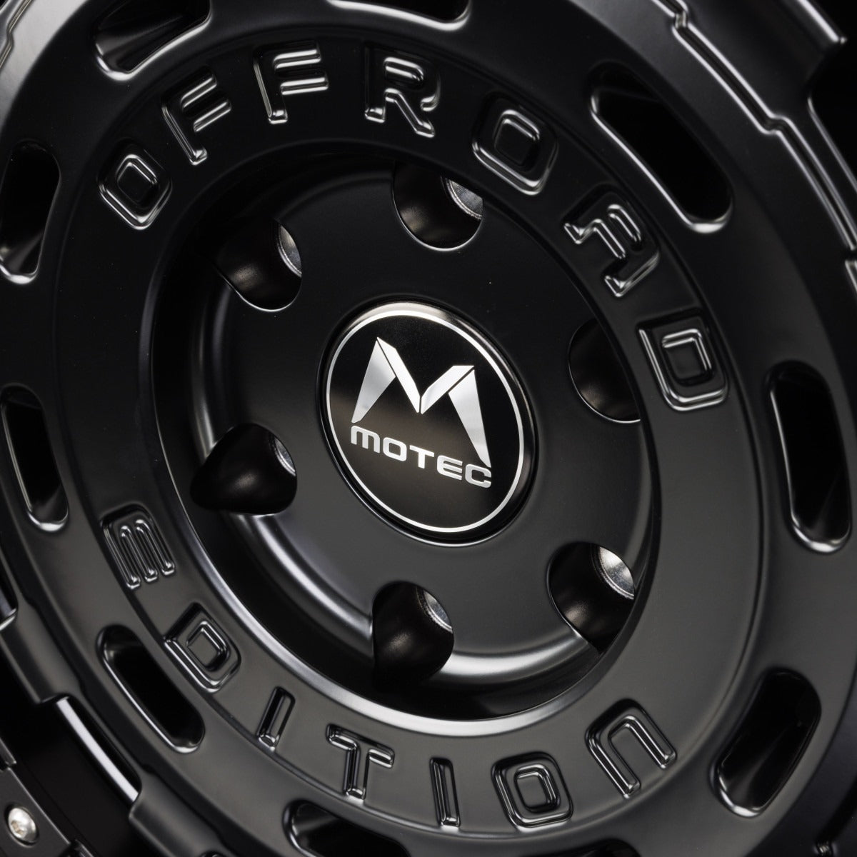 Motec R-Cross (MOF1) Matt Schwarz Ring Matt Schwarz Alufelge 8x17 Zoll ET38 LK 5x120 ML65.1