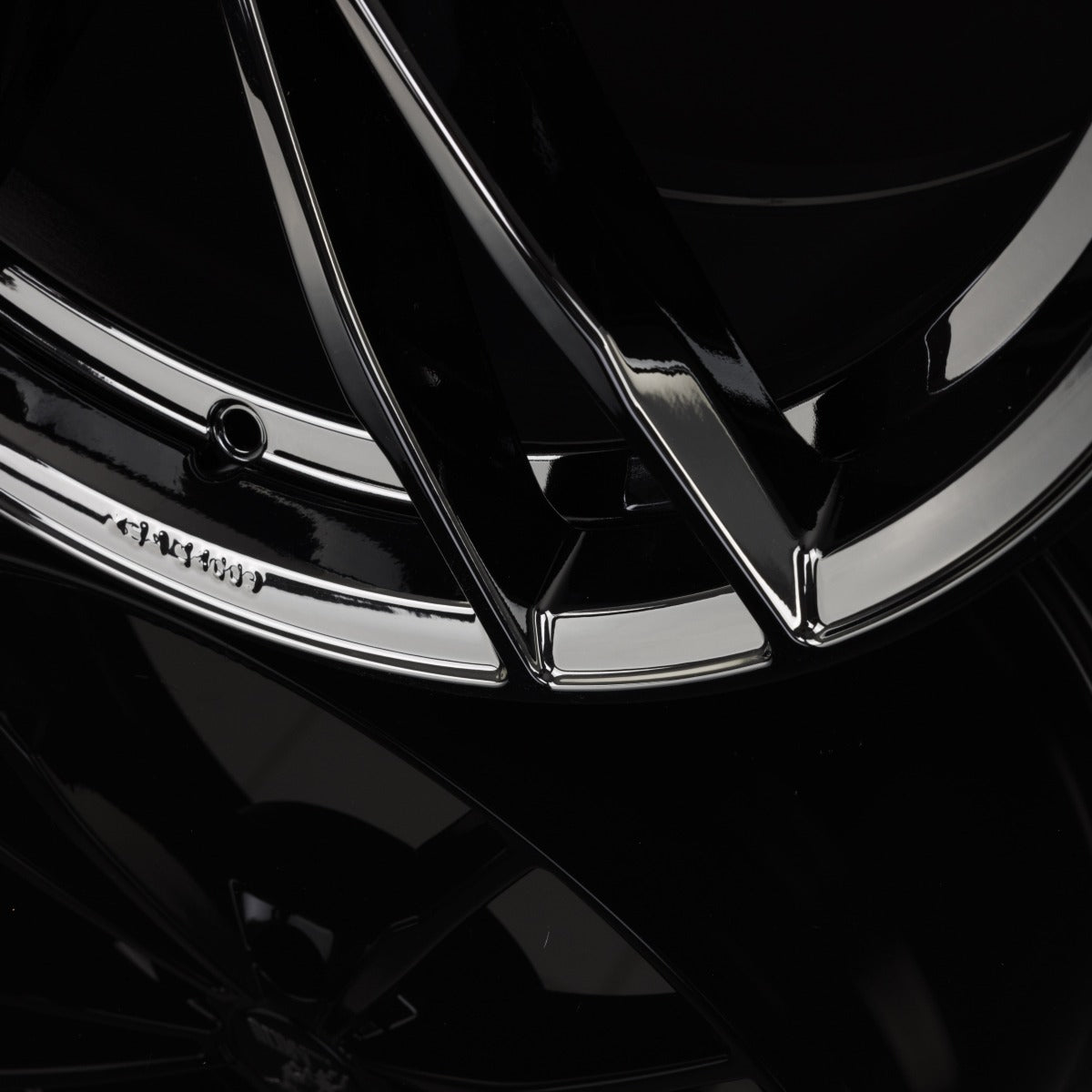 Ultra Wheels UA24 Black Painted Alufelge 8x18 Zoll ET28 LK 5x112 ML66.6 – Bild 4