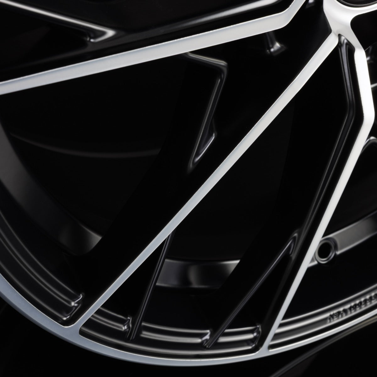 Motec Blaze (MCR7) Schwarz Matt Poliert Alufelge 8.5x19 Zoll ET30 LK 5x112 ML66.6 – Bild 5