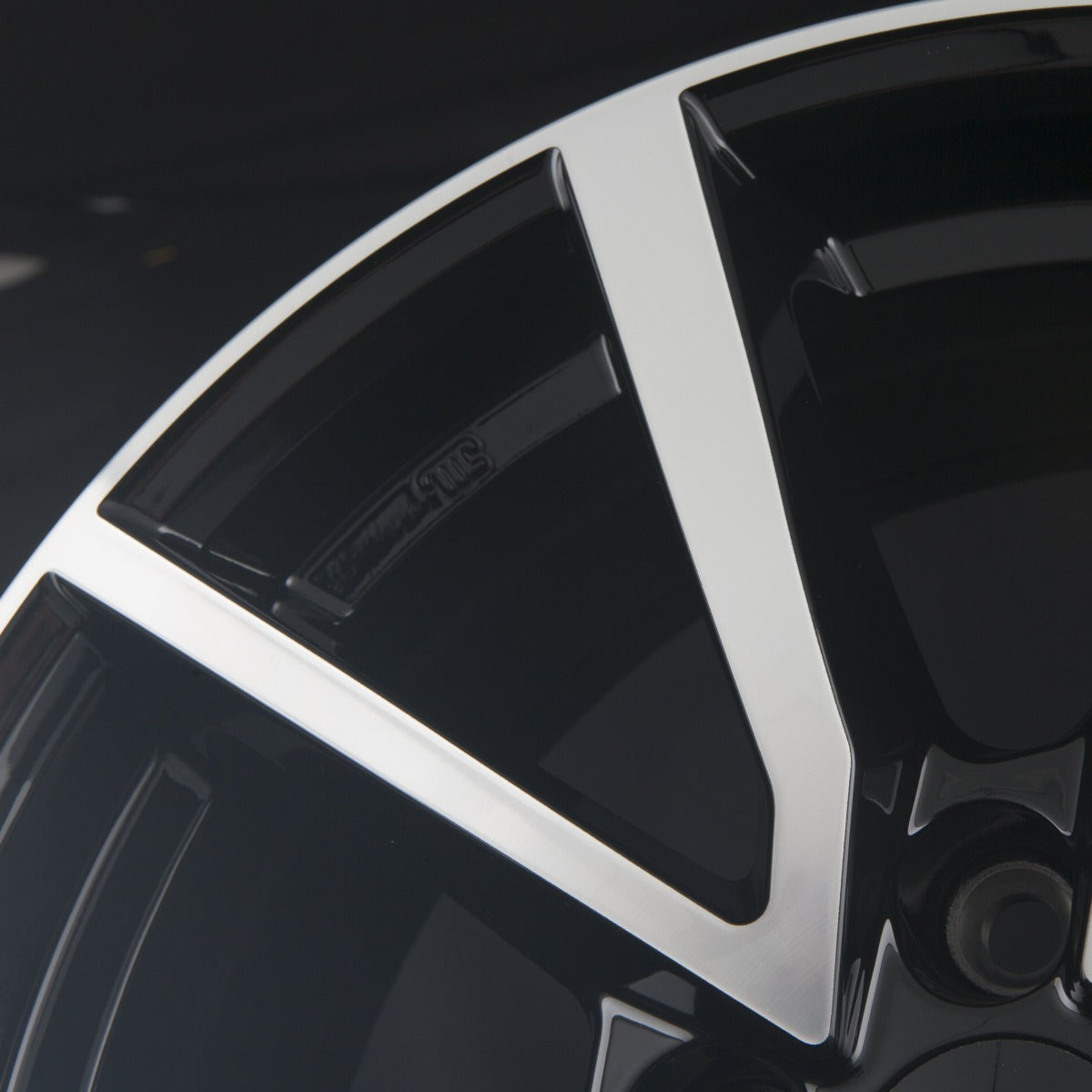 Platin P 95 Diamant Schwarz Frontpoliert Alufelge 6x16 Zoll ET35 LK 5x100 ML57.1 – Bild 4