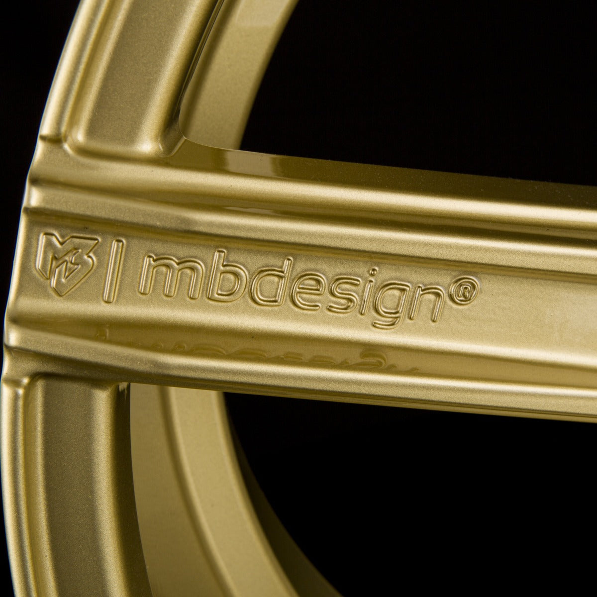 Mbdesign KV1 gold glänzend Alufelge 9x20 Zoll ET25 LK 5x108 ML67.05