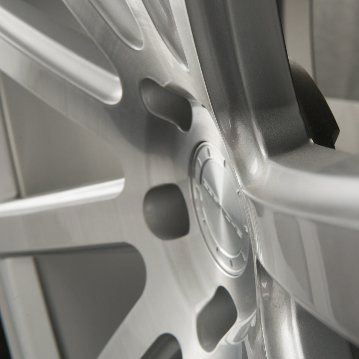 Corspeed Deville Silver Brushed Surface Alufelge 8.5x19 Zoll ET45 LK 5x112 ML73.1 – Bild 5