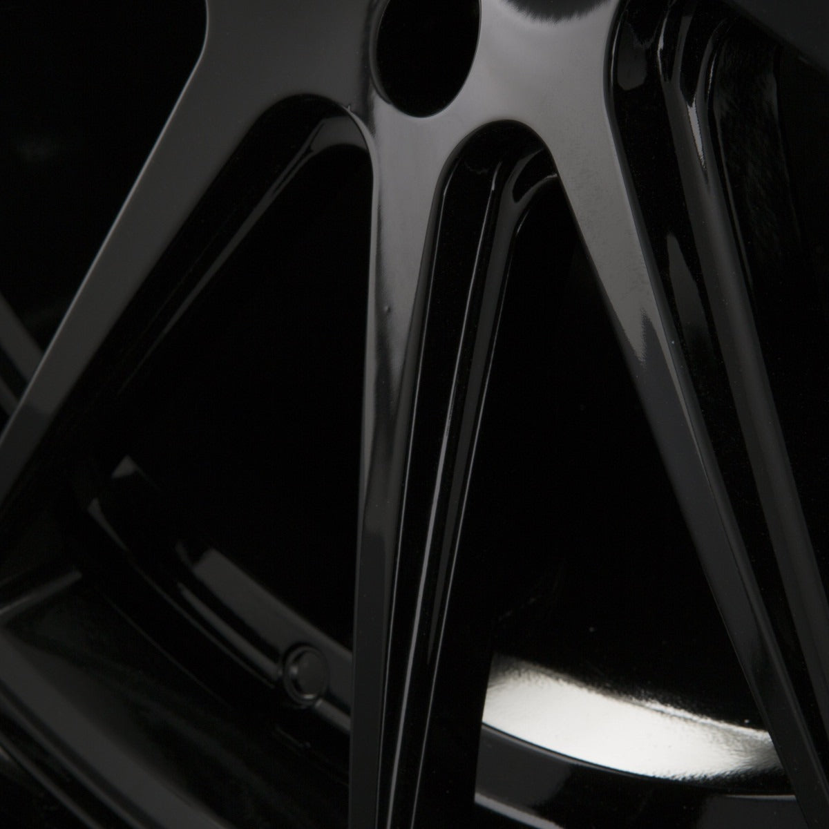 Elegance E1 Concave Highgloss Black Alufelge 9.5x19 Zoll ET25 LK 5x114.3 ML73.1 – Bild 5