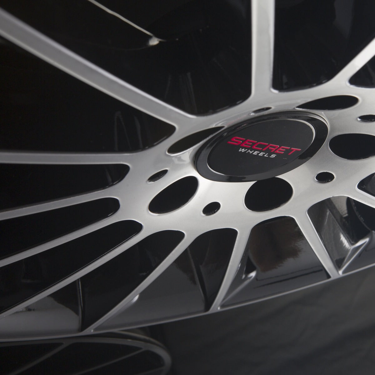 Secret Wheels SW1 Black Polished Alufelge 8x18 Zoll ET35 LK 5x112 ML66.6 – Bild 3