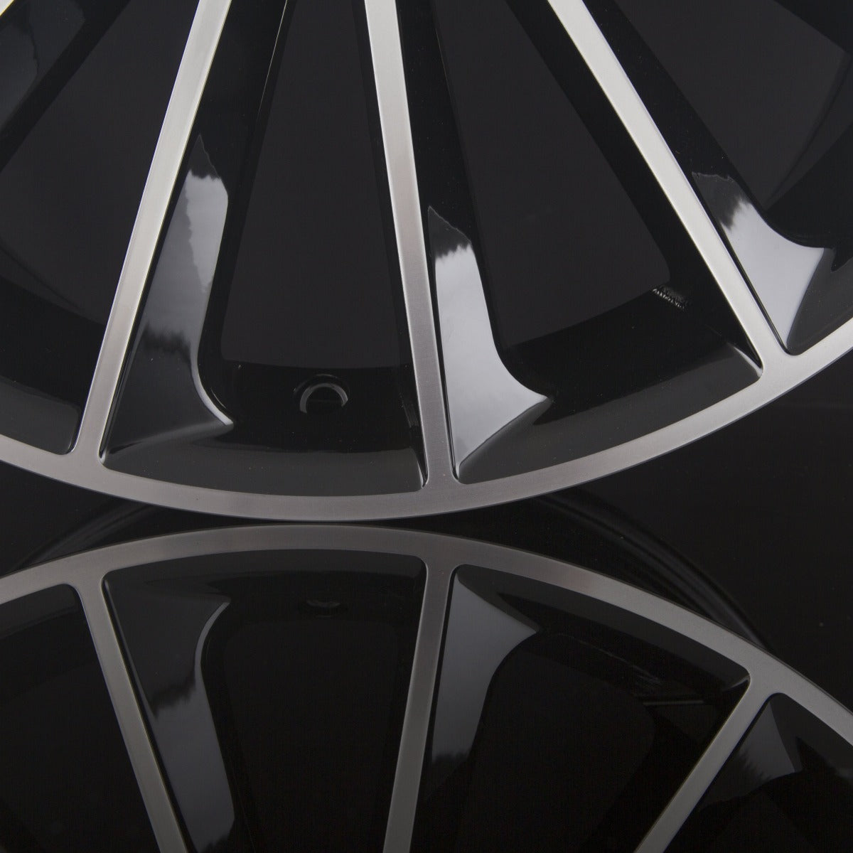 Secret Wheels SW1 Black Polished Alufelge 8x18 Zoll ET35 LK 5x112 ML66.6 – Bild 4