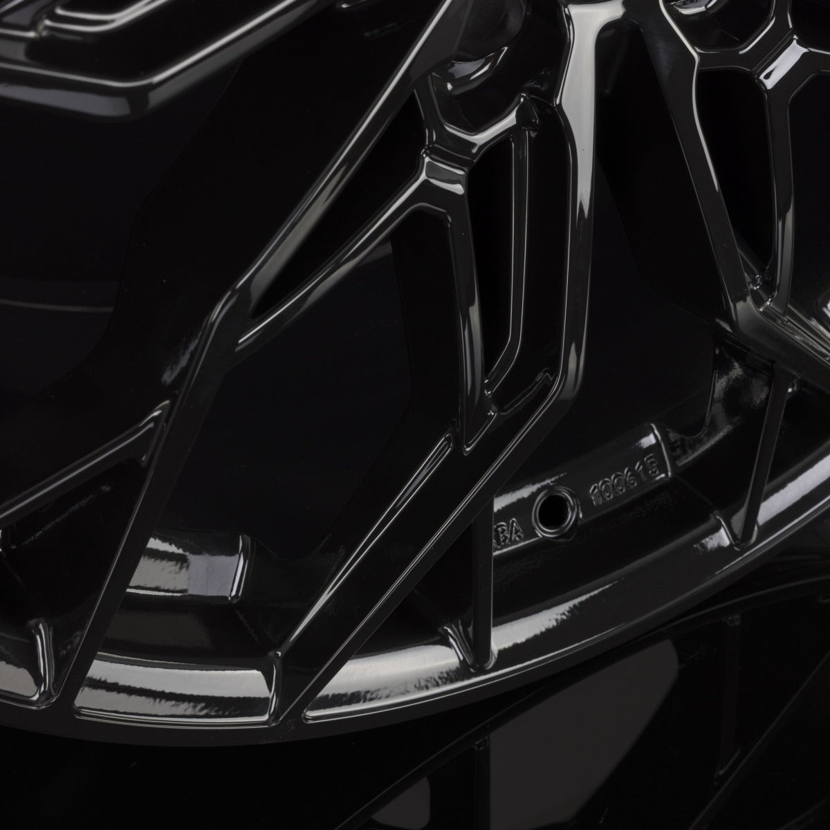 Ultra Wheels UA25-X-Ray Black Alufelge 8.5x20 Zoll ET35 LK 5x120 ML72.6 – Bild 5