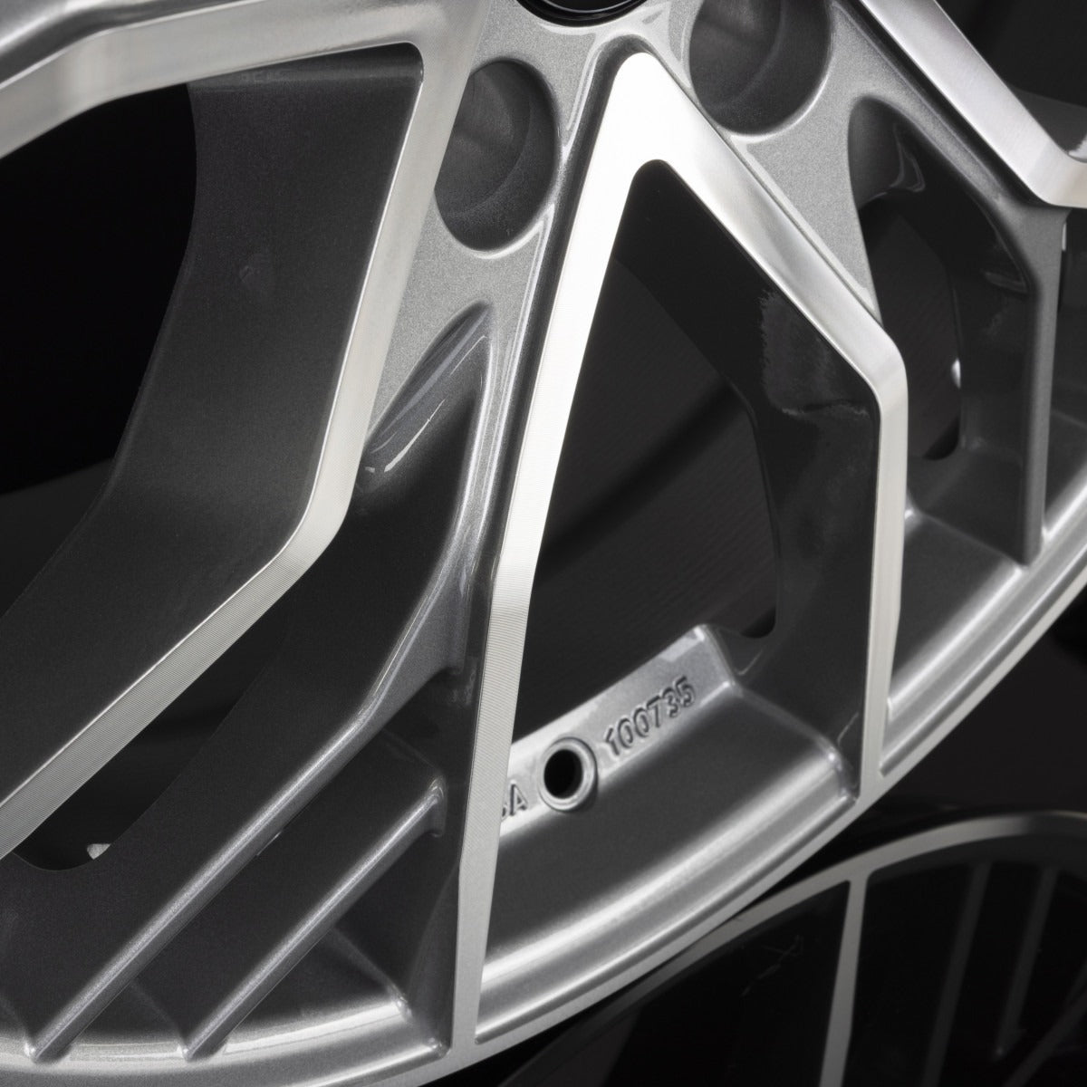 V1 Wheels V7 Glossy Gunmetal Machined Alufelge 8.5x19 Zoll ET29 LK 5x112 ML66.6 – Bild 5