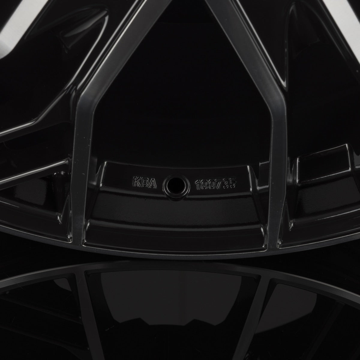 V1 Wheels V7 Glossy Black Machined Alufelge 8.5x19 Zoll ET29 LK 5x112 ML66.6 – Bild 4