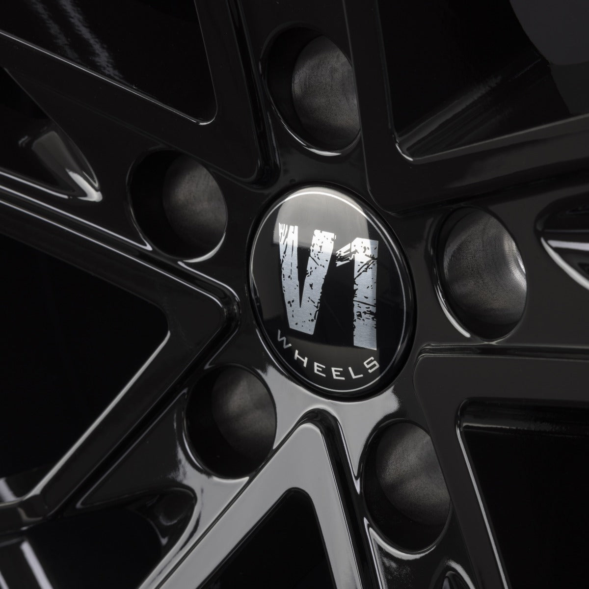 V1 Wheels V7 Glossy Black Alufelge 8.5x19 Zoll ET44 LK 5x112 ML66.6 – Bild 3