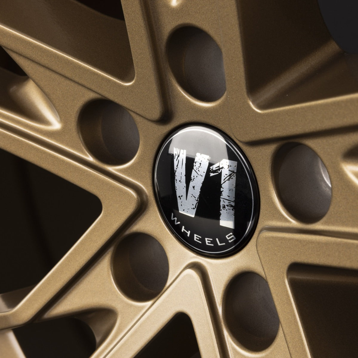 V1 Wheels V7 Bronze Matt Alufelge 8.5x19 Zoll ET44 LK 5x112 ML66.6