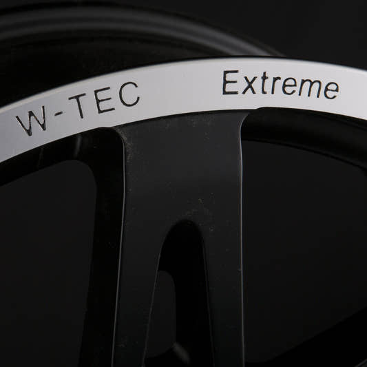 W-TEC Extreme Schwarz-Silber Alufelge 8.5x20 Zoll ET40 LK 6x139.7 ML106.1