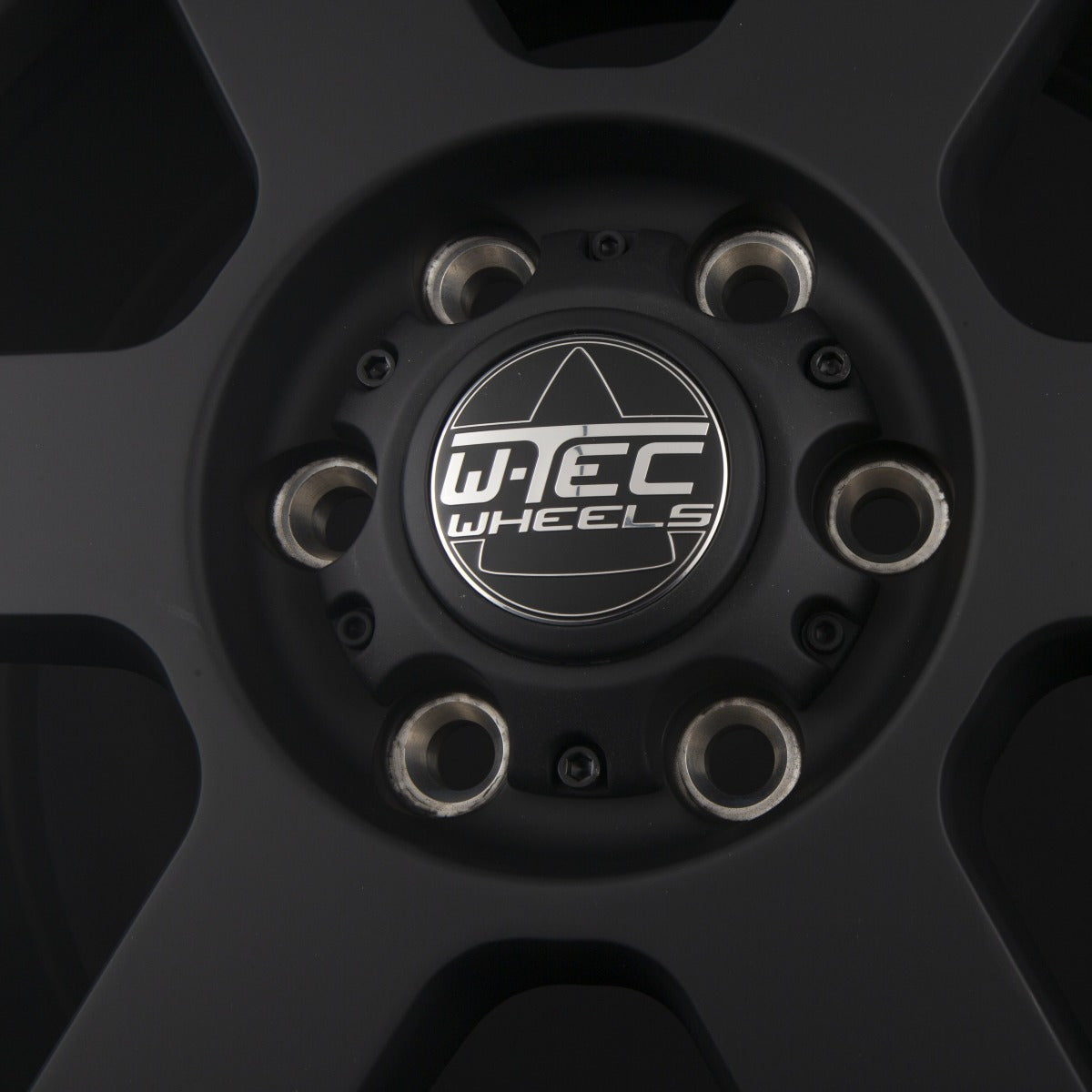 W-TEC All Terrain Schwarz Alufelge 8x17 Zoll ET45 LK 6x139.7 ML93.1 – Bild 4