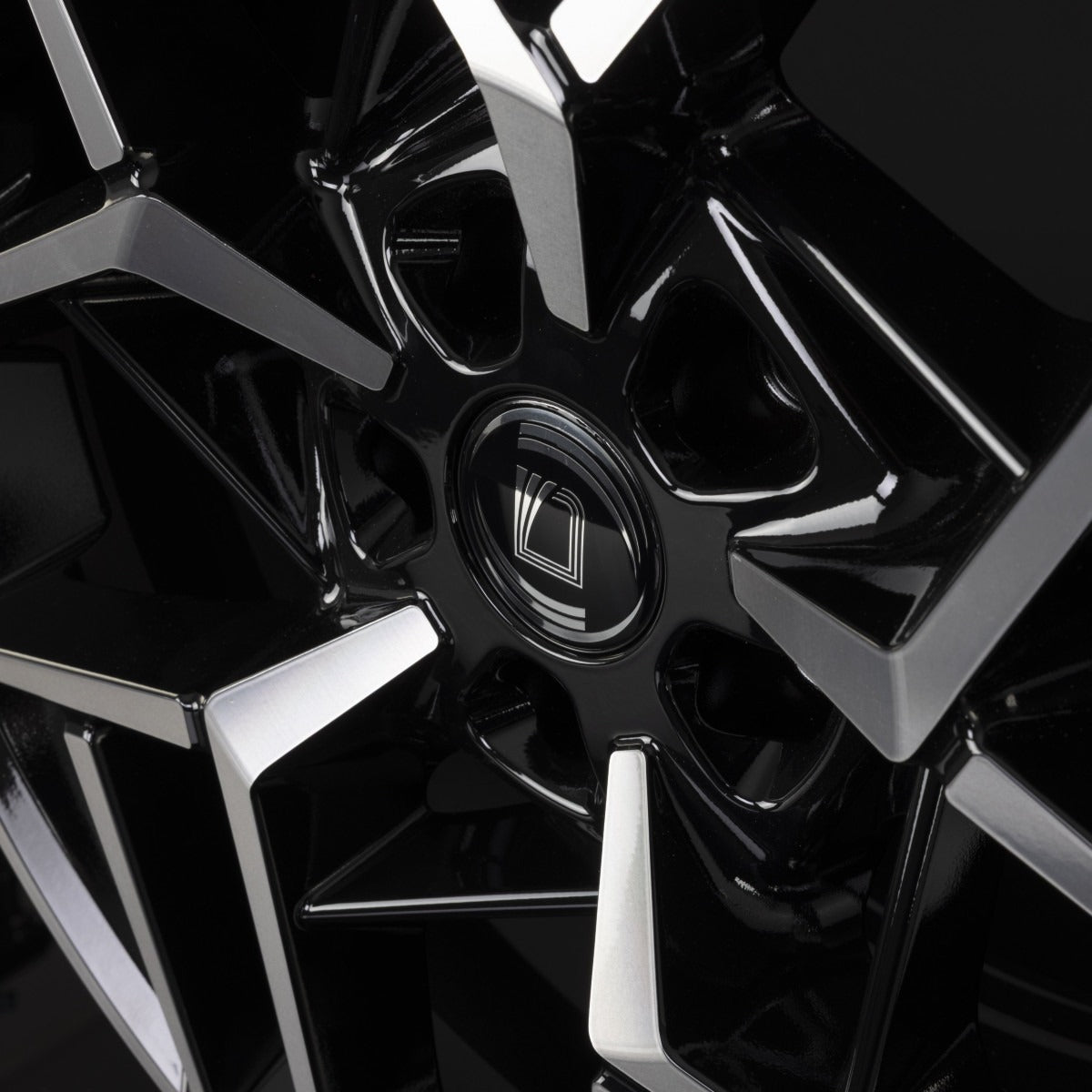 Diewe Wheels Nora NERO S MACHINED - Schwarz Glanz Frontpoliert Alufelge 8x19 Zoll ET43 LK 5x112 ML66.6 – Bild 5