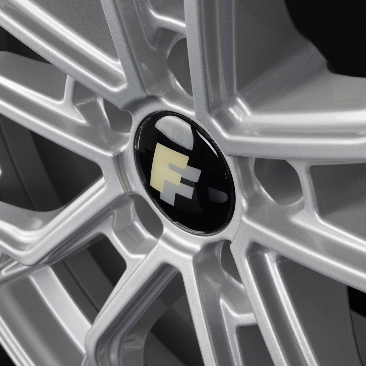 FF-Wheels FF02 Silver Painted Alufelge 8x18 Zoll ET35 LK 5x120 ML72.6 – Bild 3