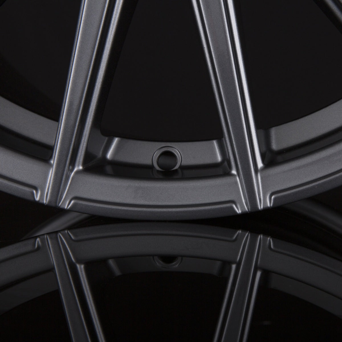 MM-Concepts MM04 Anthracite Alufelge 8.5x19 Zoll ET45 LK 5x112 ML72.6 – Bild 4
