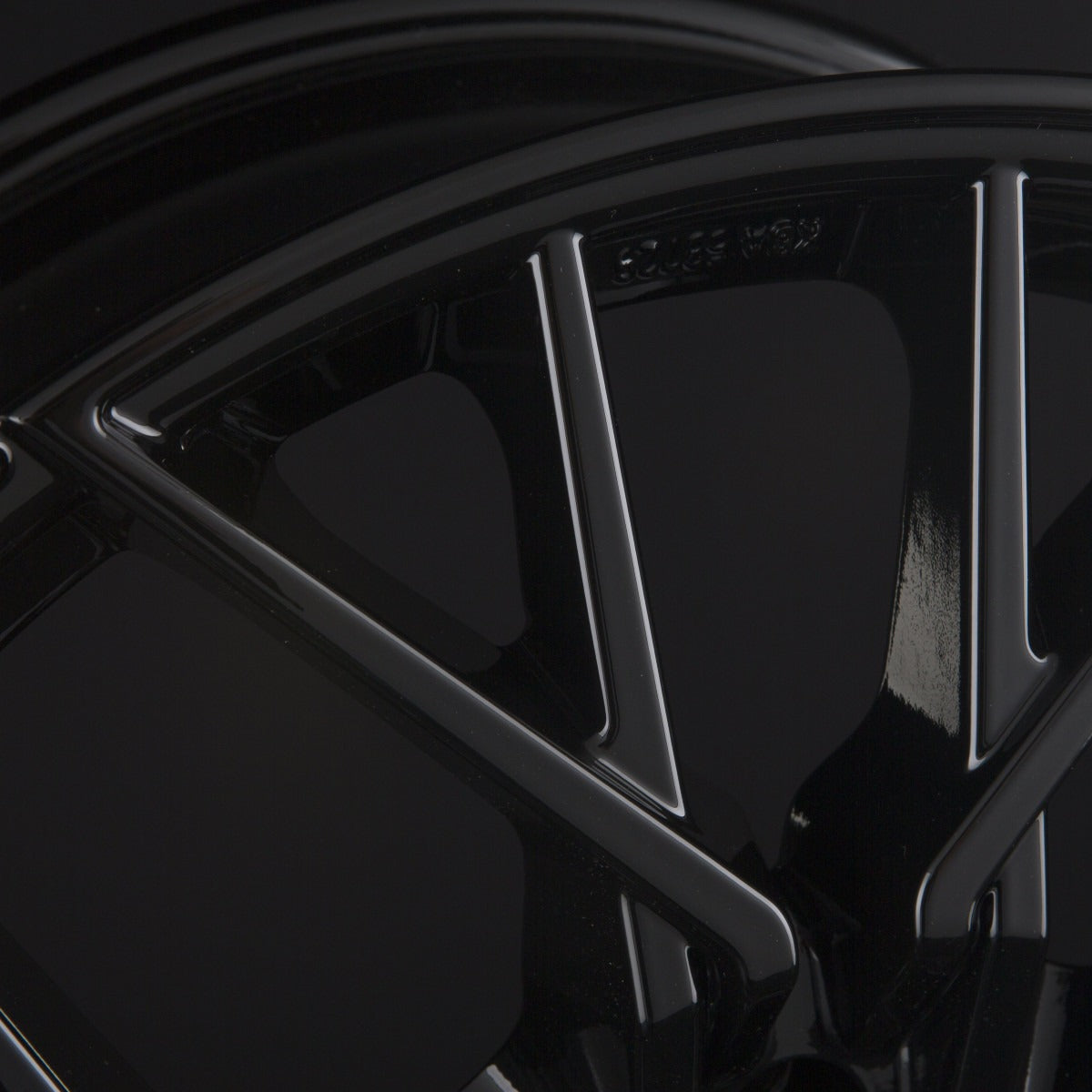 MM-Concepts MM06 Black Alufelge 8.5x19 Zoll ET35 LK 5x120 ML72.6
