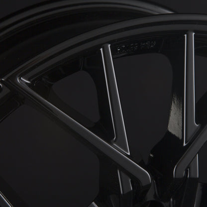 MM-Concepts MM06 Black Alufelge 8.5x19 Zoll ET35 LK 5x120 ML72.6