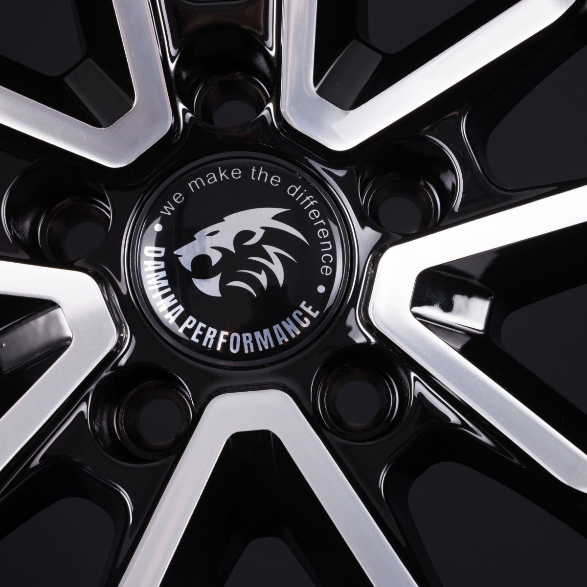 Damina Performance DM20 Black Polished Alufelge 8.5x19 Zoll ET30 LK 5x112 ML66.6