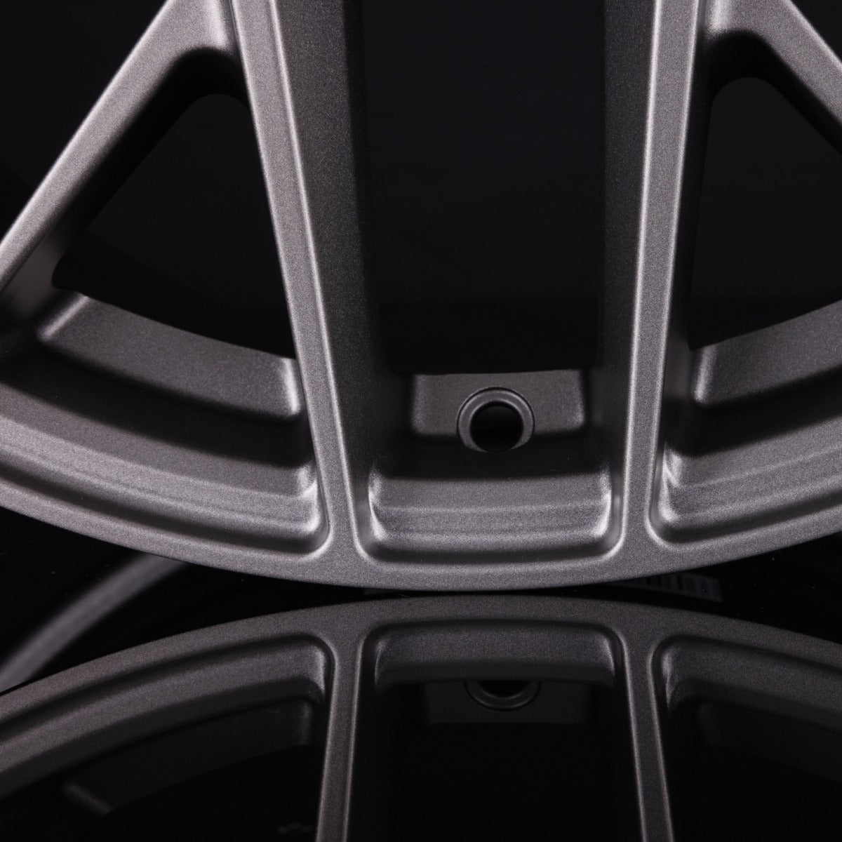 Damina Performance DM20 Grey Matt Alufelge 8.5x20 Zoll ET35 LK 5x120 ML72.6