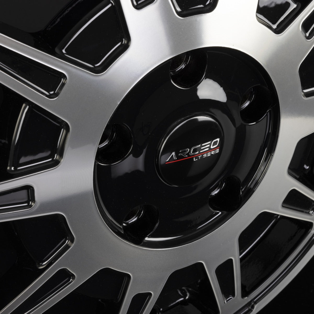 Arceo Wheels LT-01 Black Diamond Alufelge 6.5x16 Zoll ET60 LK 5x160 ML65.1 – Bild 3