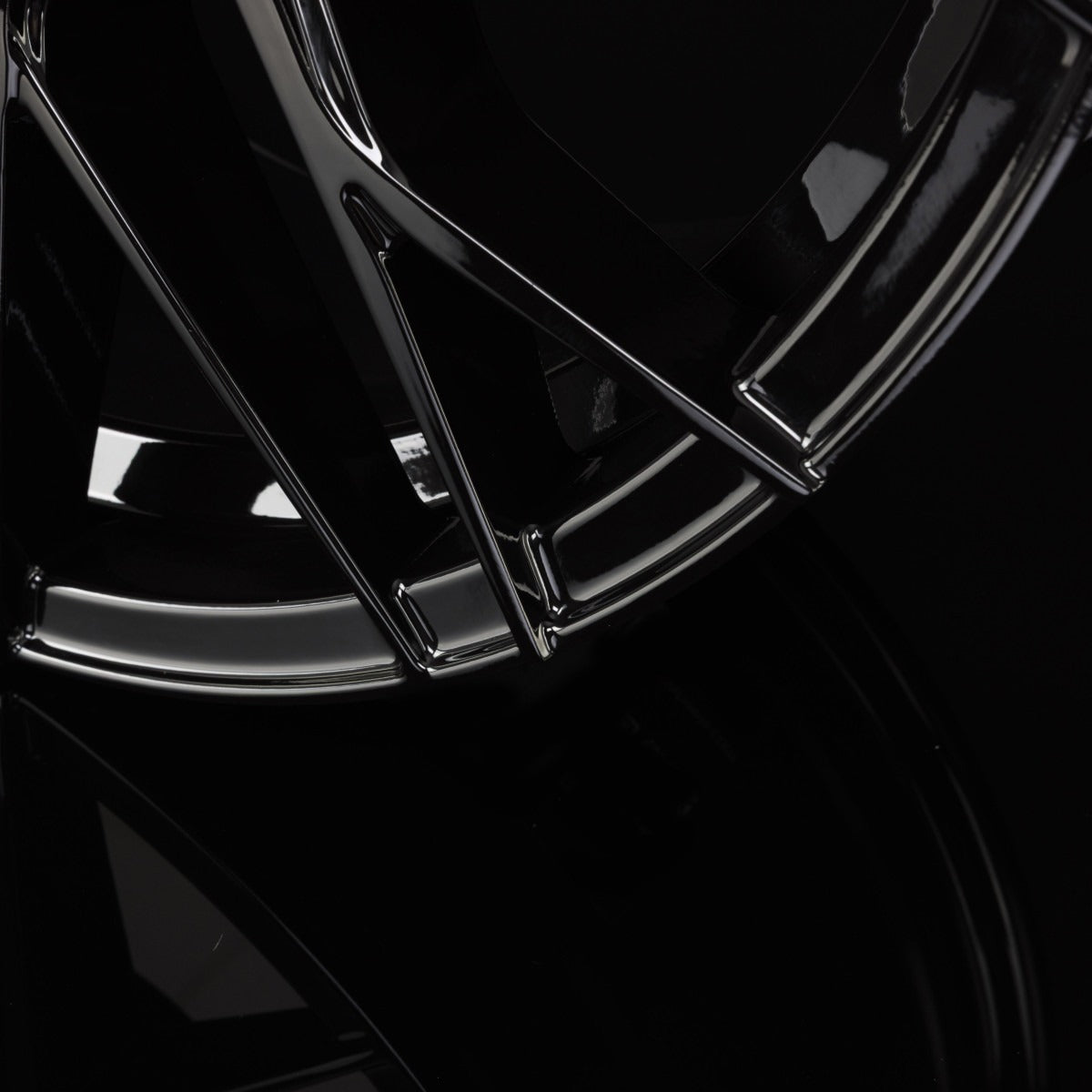 SEVENTY9 SSF-4 Black Glossy (BG) Alufelge 8x18 Zoll ET40 LK 5x100 ML73.1 – Bild 5