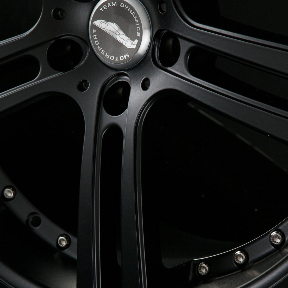 Team Dynamics LE Mans Racing Black Alufelge 9.5x19 Zoll ET35 LK 5x112 ML73.1 – Bild 3