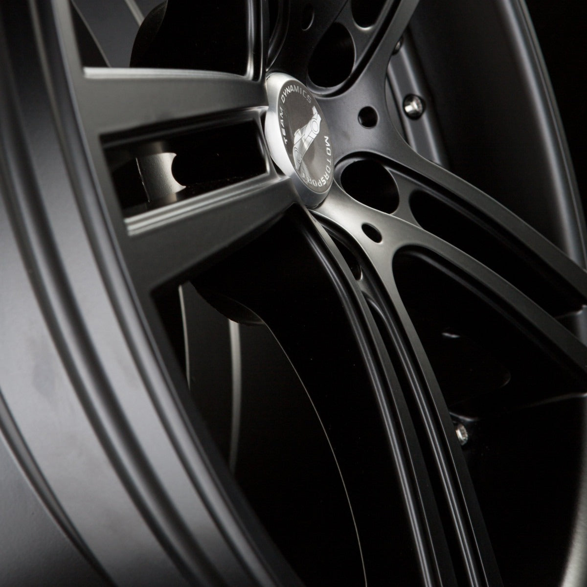 Team Dynamics LE Mans Racing Black Alufelge 9.5x19 Zoll ET35 LK 5x112 ML73.1 – Bild 5
