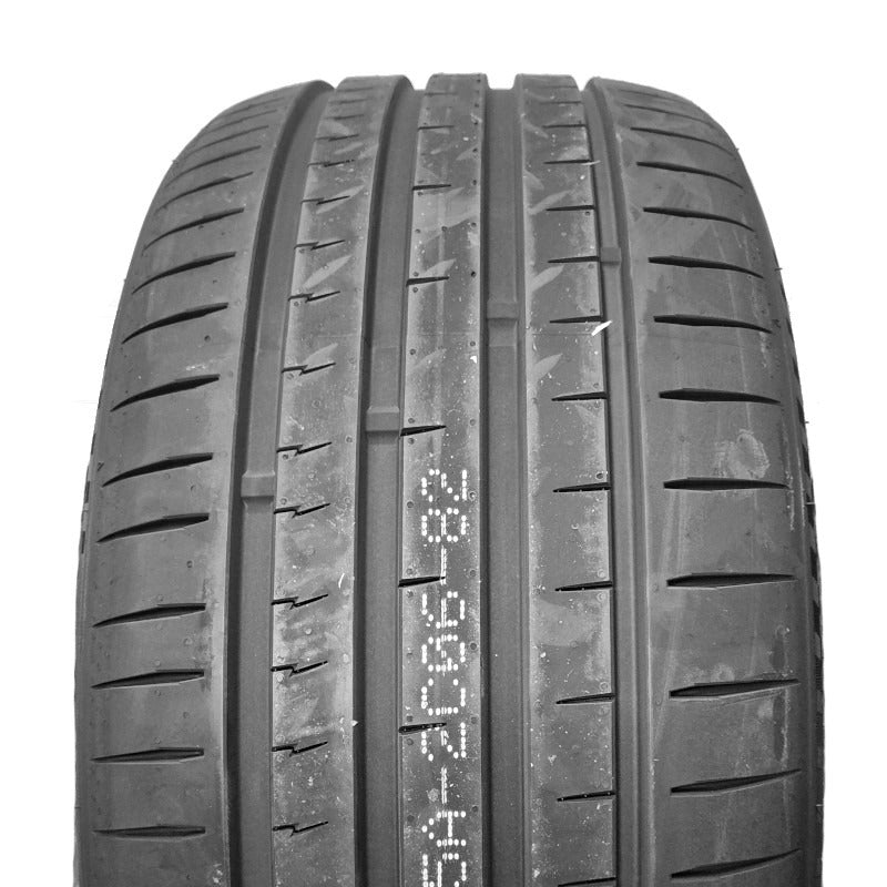 Unigrip Lateral Force Sport 285/30 R20 99Y Sommer