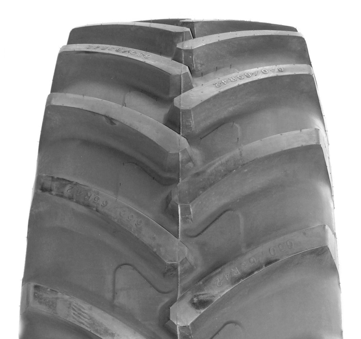 Armour R-1W (Serie 65) 650/65 R42 158A8