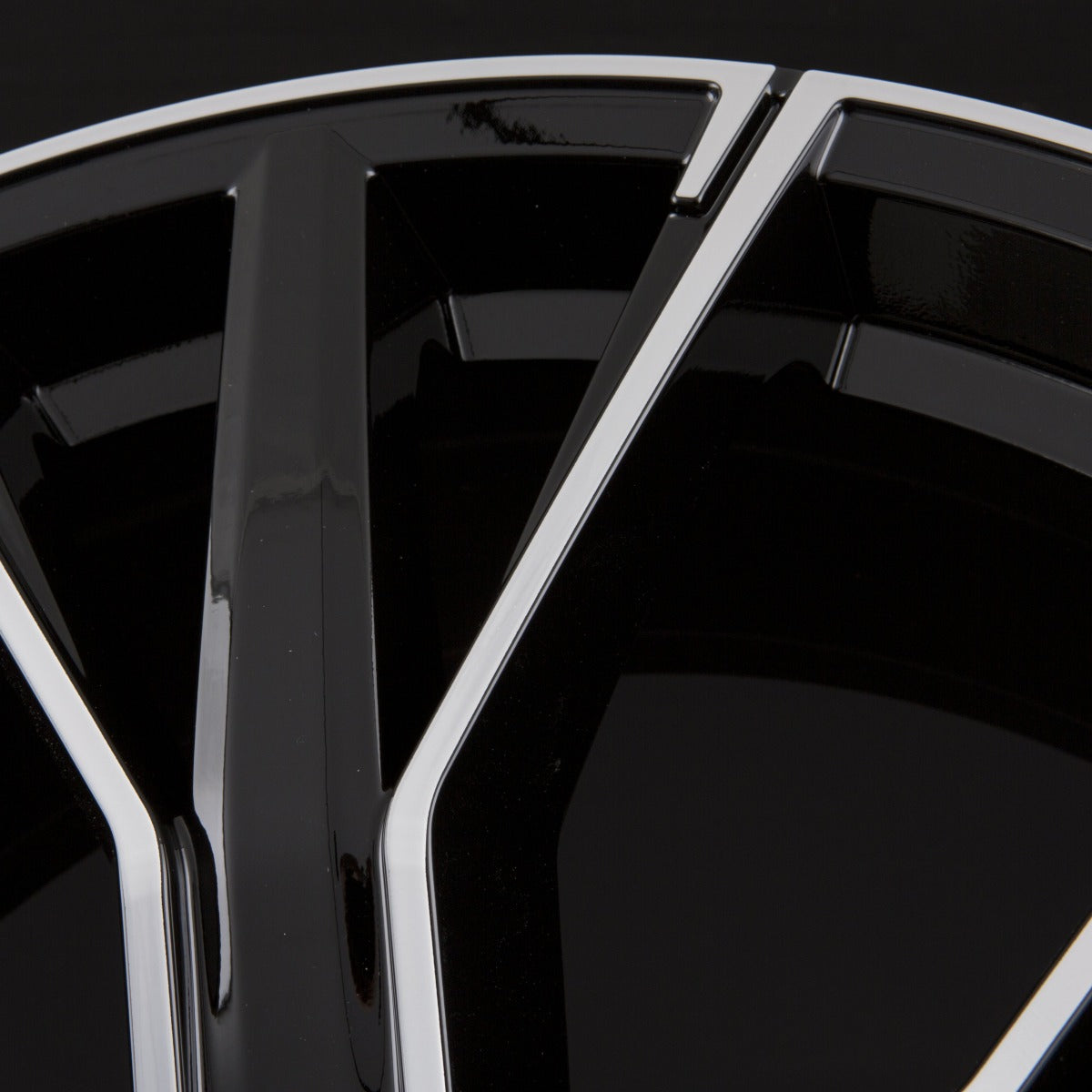 GMP Italia Gunner Black Diamond Alufelge 9x20 Zoll ET40 LK 5x114.3 ML70.5 – Bild 5