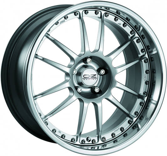 OZ Superleggera III racing silber Alufelge 11x19 Zoll ET24 LK 5x112 ML79