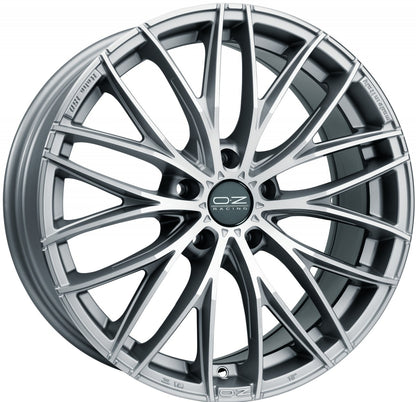 OZ Italia 150 matt race silver polished Alufelge 8x17 Zoll ET29 LK 5x120 ML79