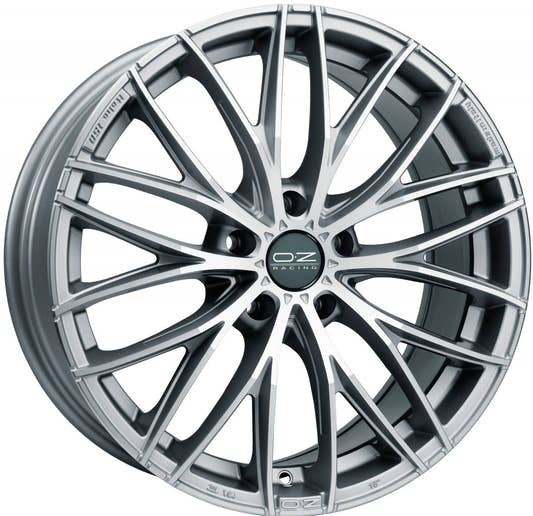 OZ Italia 150 matt race silver polished Alufelge 8x17 Zoll ET29 LK 5x120 ML79