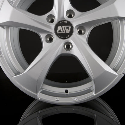 MSW 47 Full Silver Alufelge 8x18 Zoll ET29 LK 5x120 ML72.5 – Bild 3