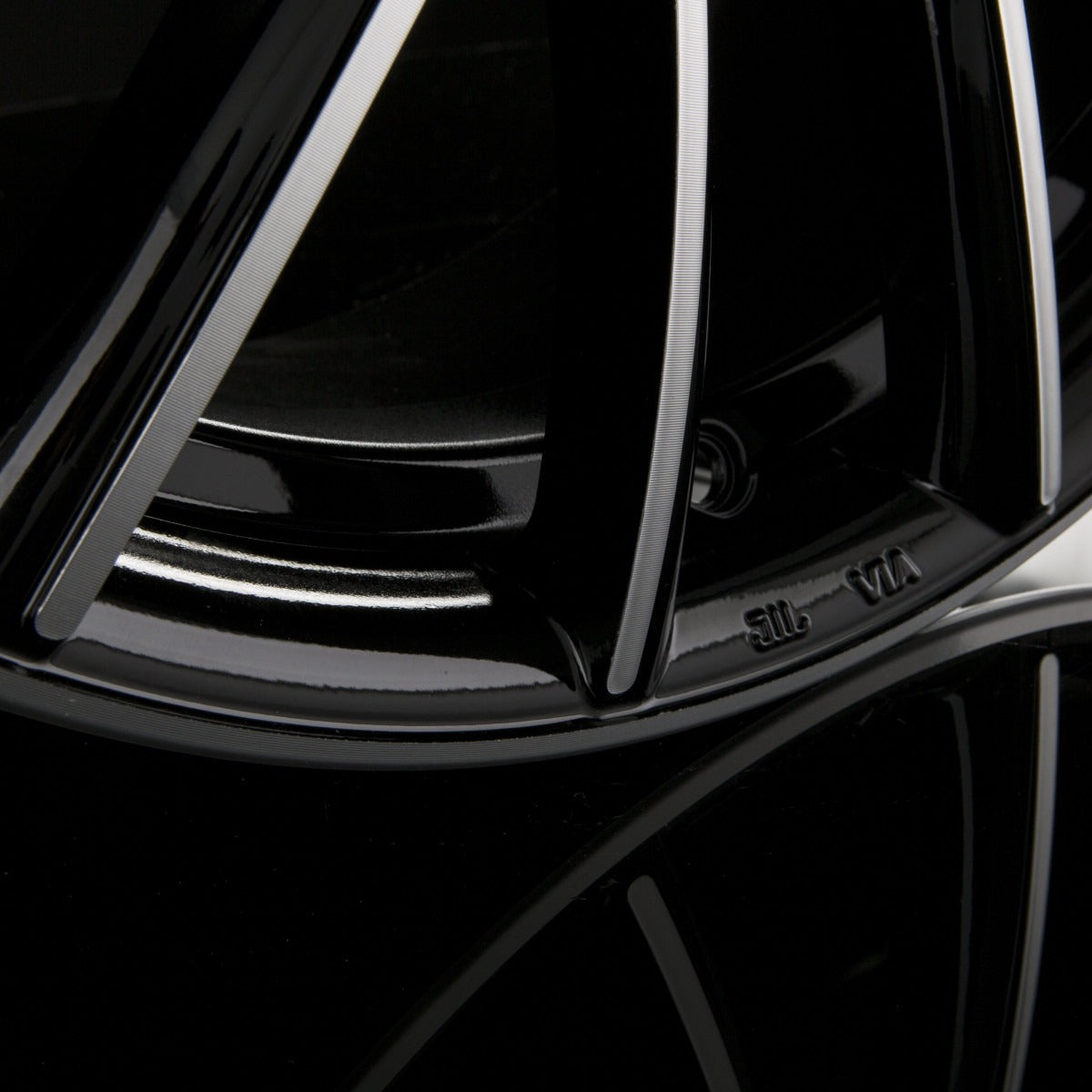 MSW 86 Black Full Polished Alufelge 7.5x18 Zoll ET45 LK 5x114.3 ML73.1 – Bild 3