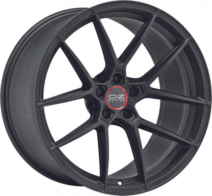 OZ Estrema GT HLT satin black Alufelge 8x18 Zoll ET35 LK 5x100 ML68