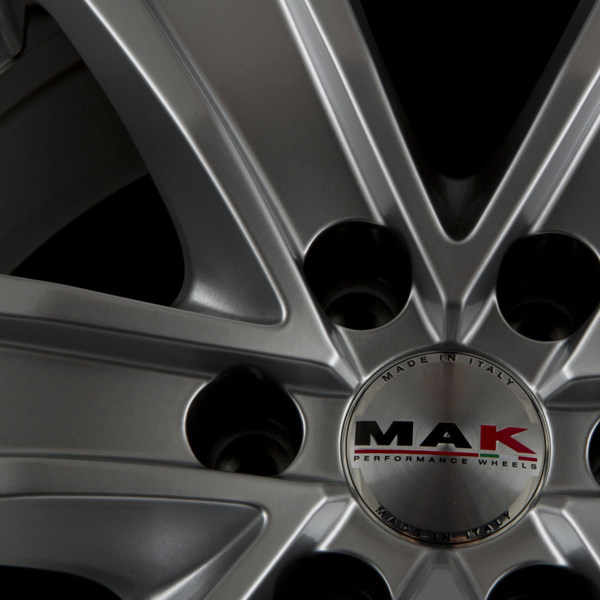 Mak Fuoco 6 Hyper Silver Alufelge 7.5x17 Zoll ET25 LK 6x139.7 ML112 – Bild 3