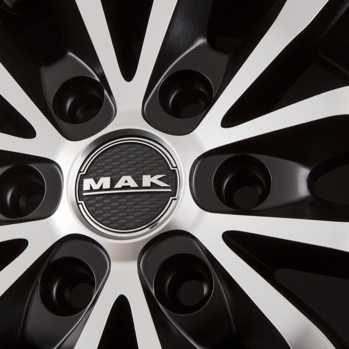 Mak Load 6 Ice Black Alufelge 6.5x16 Zoll ET20 LK 6x139.7 ML106.1 – Bild 5