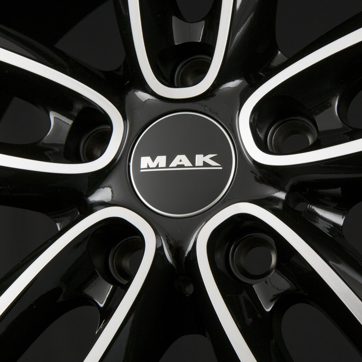 Mak Oxford Black Mirror Alufelge 7x17 Zoll ET54 LK 5x112 ML66.6 – Bild 5